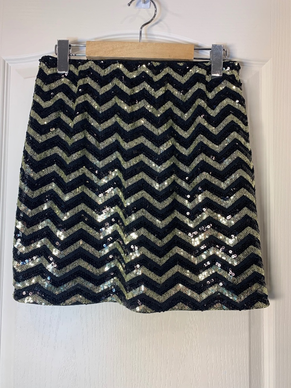Vero Moda Sequin Mini Skirt Black & Gold Size M Festival Party Club Shimmer